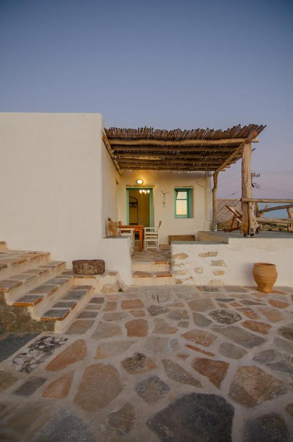 Dimitrakis Guesthouse Donoussa Extérieur photo